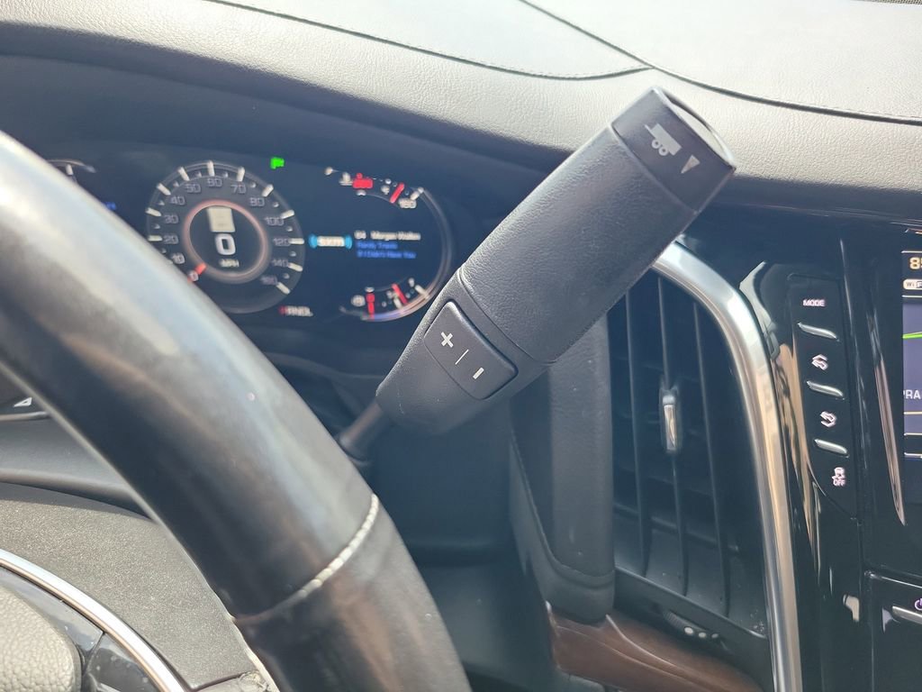 Used 2020 Cadillac Escalade Luxury RWD image 34