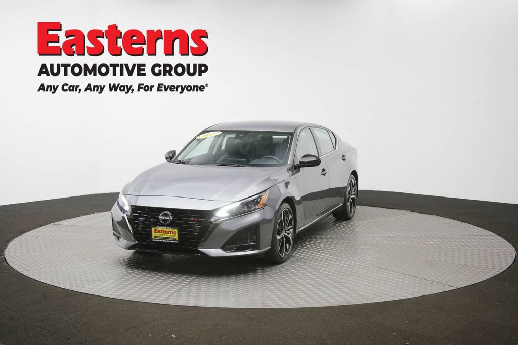 Used 2023 Nissan Altima 2.5 SR FWD image 53
