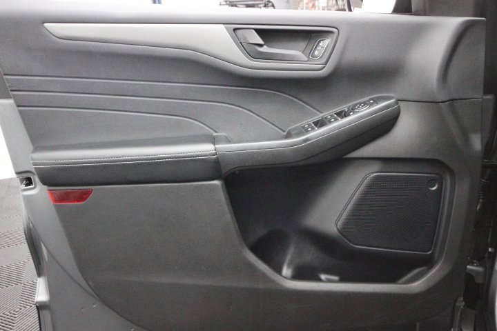 Used 2023 Ford Escape Active image 11