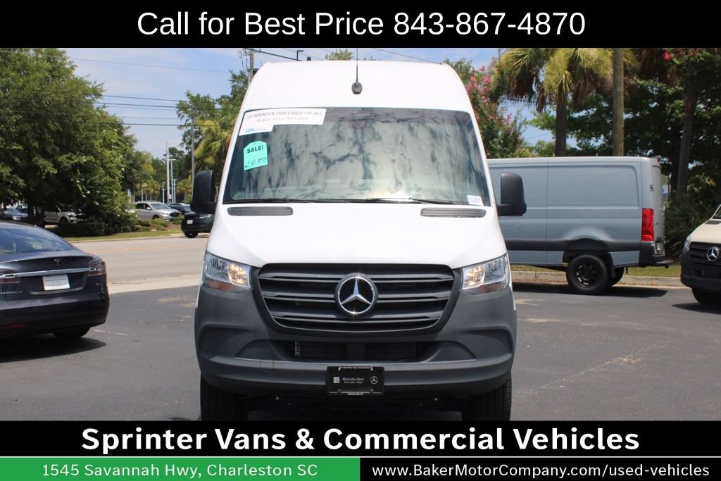 Used 2024 Mercedes-Benz Sprinter 2500 image 3