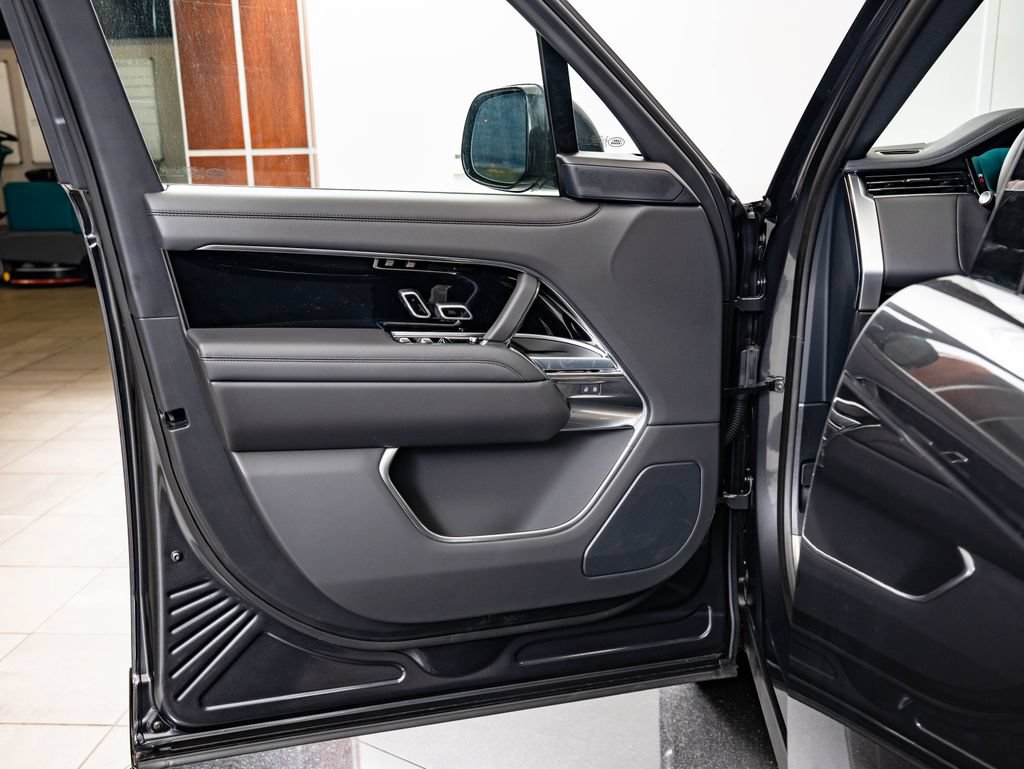 New 2026 Land Rover Range Rover SE AWD/4WD image 26