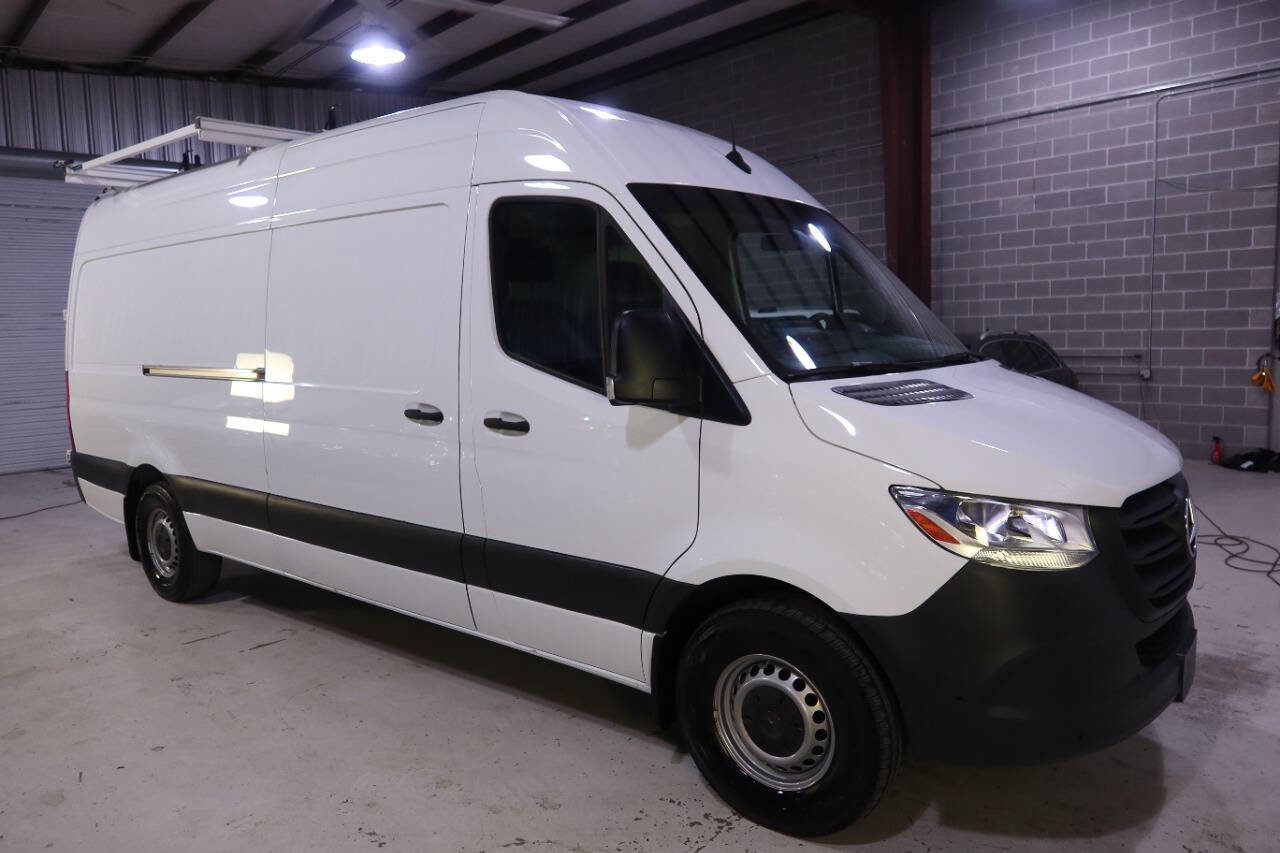 Used 2023 Mercedes-Benz Sprinter 2500 image 7