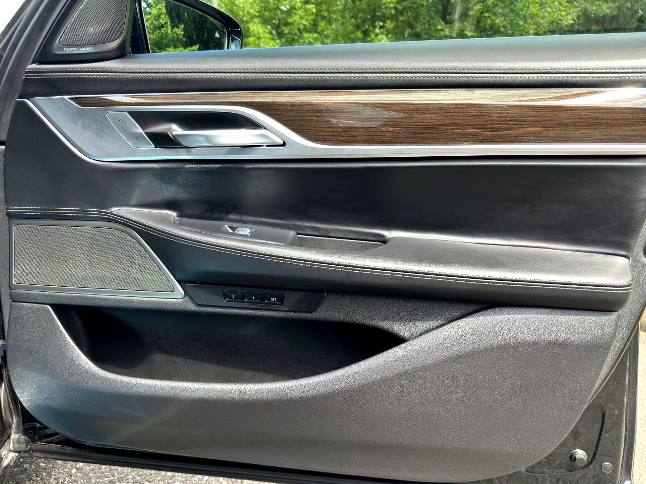 Used 2021 BMW 740i xDrive 740i xDrive Sedan w/ Luxury Rear Seating Package image 17