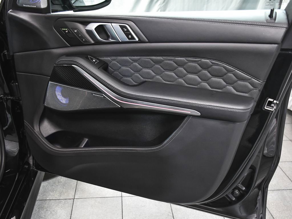 Used 2022 BMW X5 M w/ Competition Package image 17