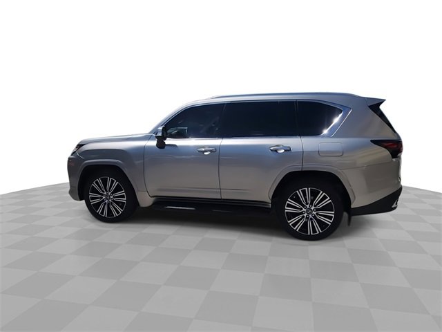 Used 2023 Lexus LX 600 4WD w/ Luxury Package image 6