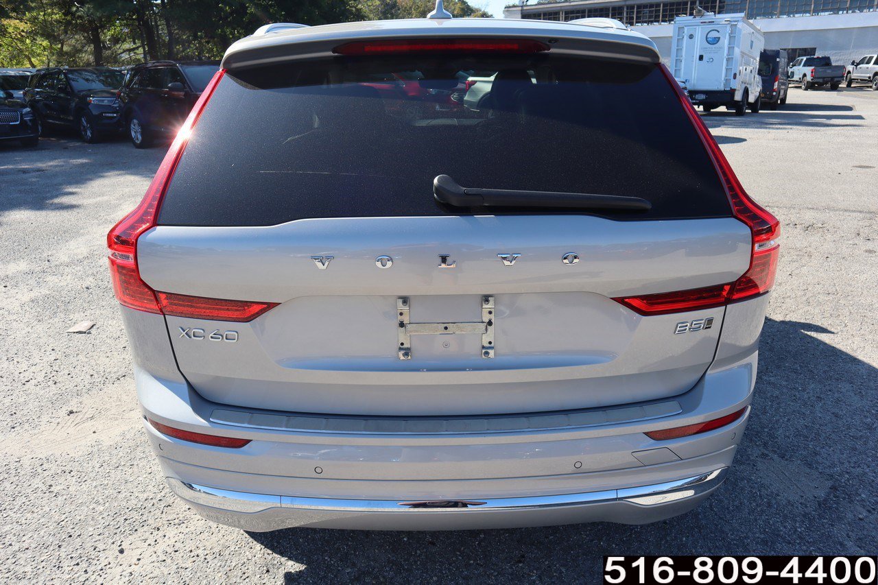 Used 2023 Volvo XC60 B5 Plus w/ Climate Package image 6