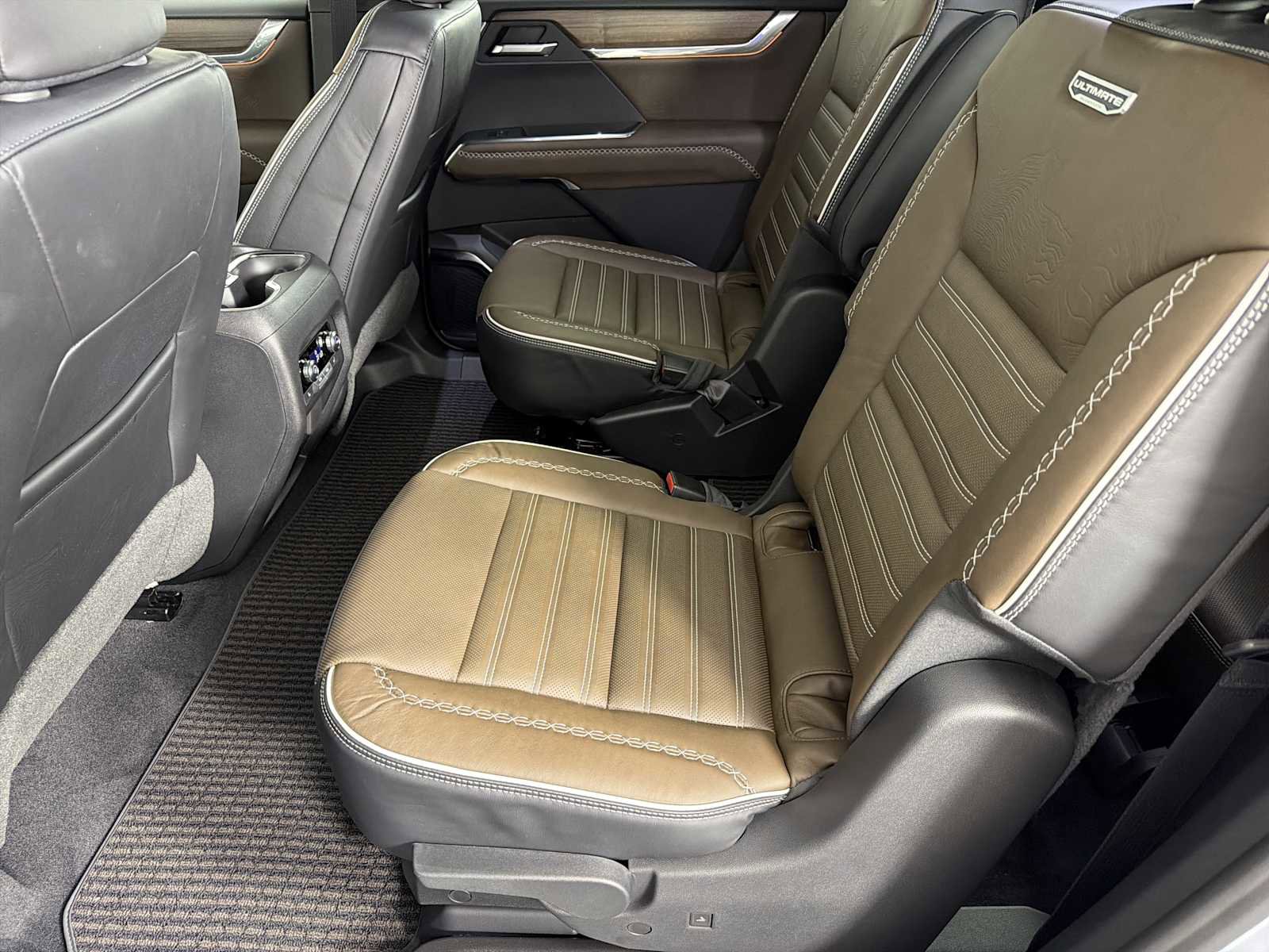 New 2026 GMC Acadia Denali Ultimate FWD image 21