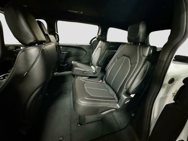 New 2026 Chrysler Pacifica Select image 23