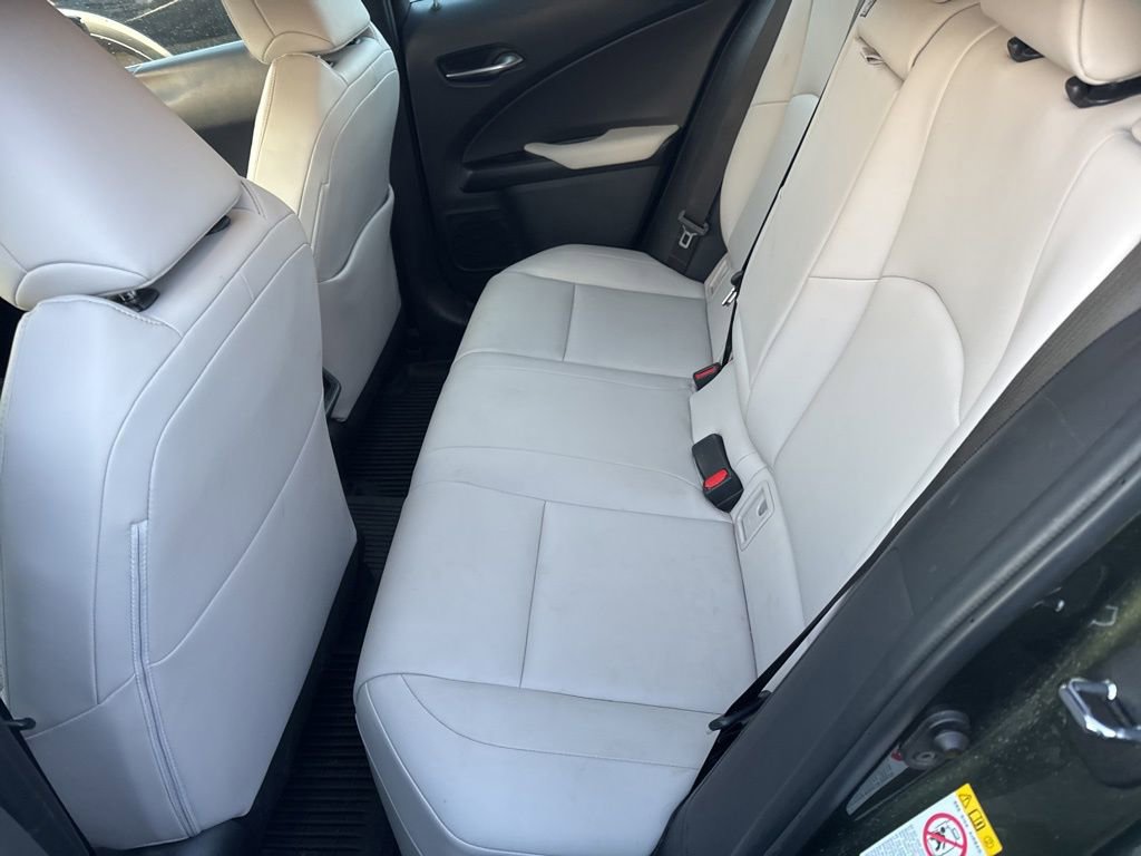 Used 2019 Lexus UX 200 image 10
