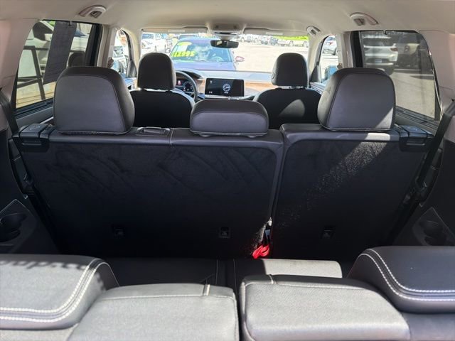 Used 2025 Volkswagen Atlas SE AWD/4WD image 13