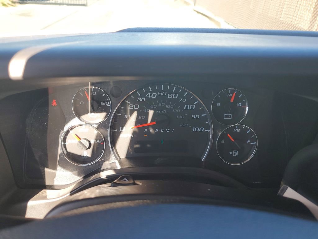 New 2025 Chevrolet Express 3500 w/ Power Convenience Package image 22
