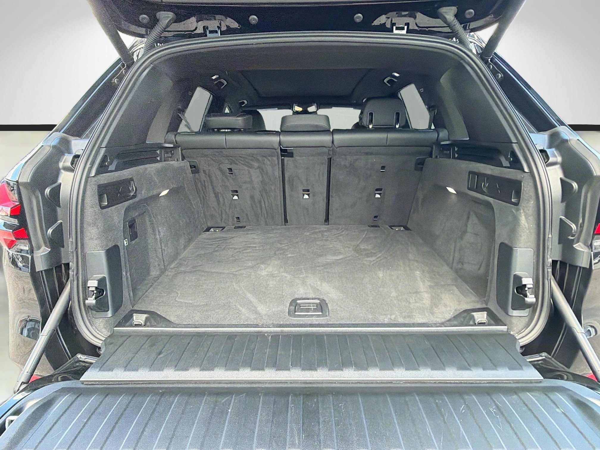Used 2026 BMW X5 sDrive40i w/ Parking Assistance Package RWD image 12