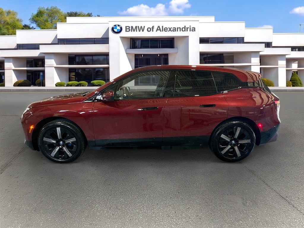 Certified 2024 BMW iX xDrive50 w/ Sport Package AWD/4WD image 8
