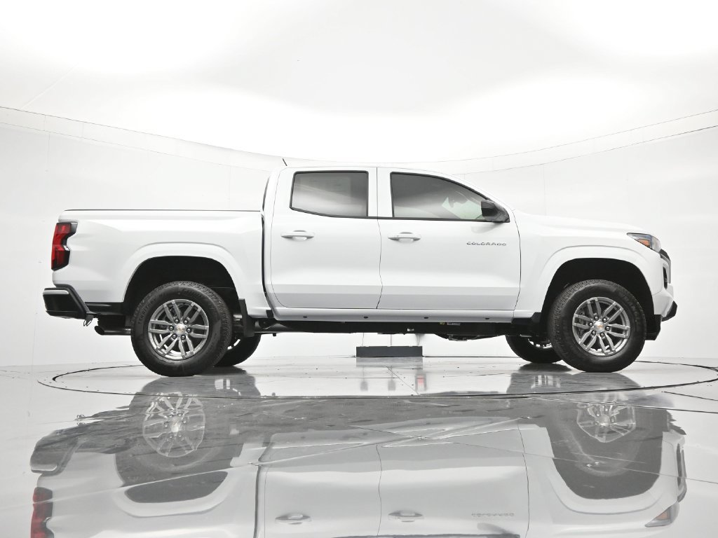 Used 2026 Chevrolet Colorado LT RWD image 39