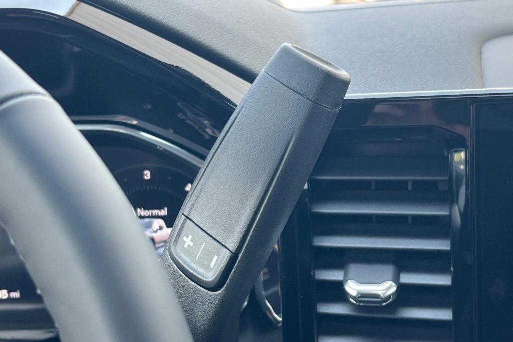 New 2026 GMC Sierra 2500 SLT image 18