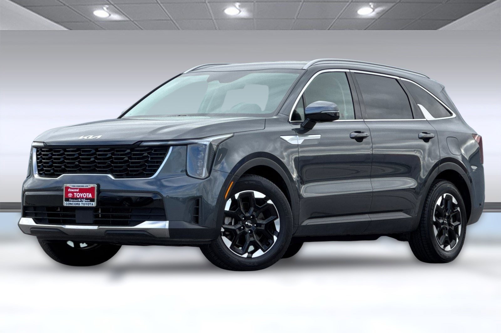 Used 2024 Kia Sorento S image 22