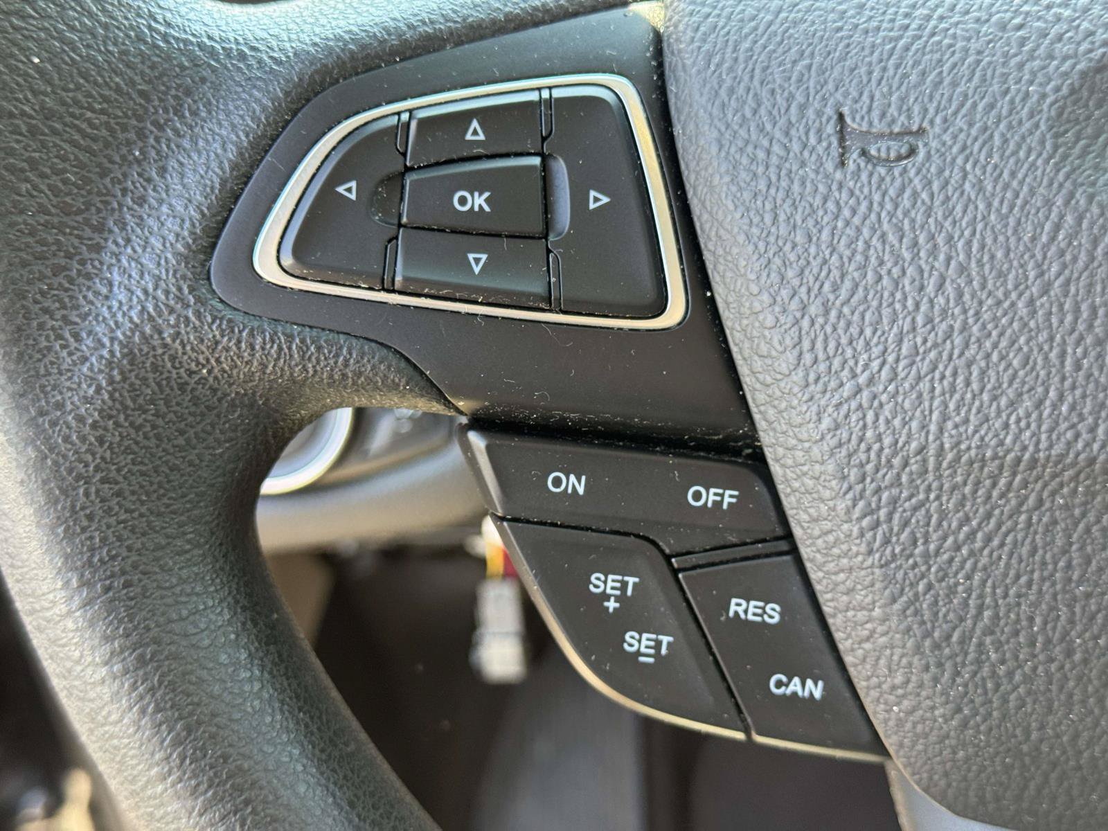 Used 2017 Ford Escape SE AWD/4WD image 18