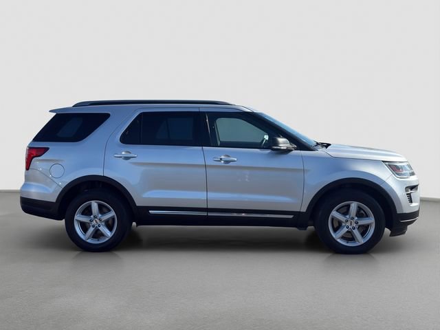 Used 2019 Ford Explorer XLT w/ Equipment Group 201A image 7