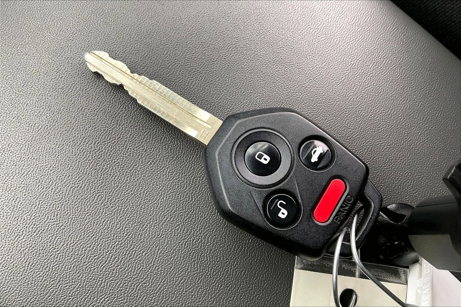 Certified 2024 Subaru Crosstrek 2.0i image 9