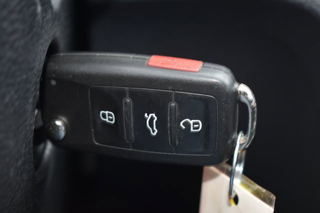 Used 2012 Volkswagen Passat TDI SE image 23