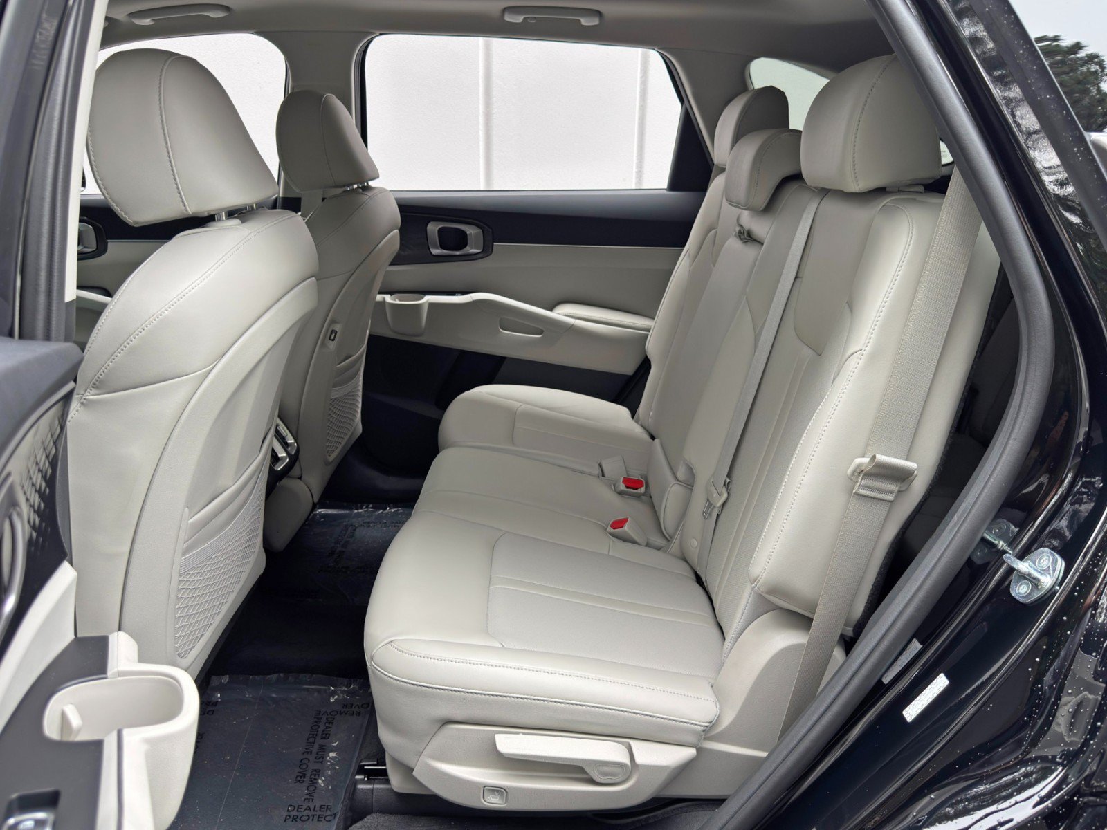 Used 2023 Kia Sorento S w/ Panoramic Sunroof Package FWD image 40