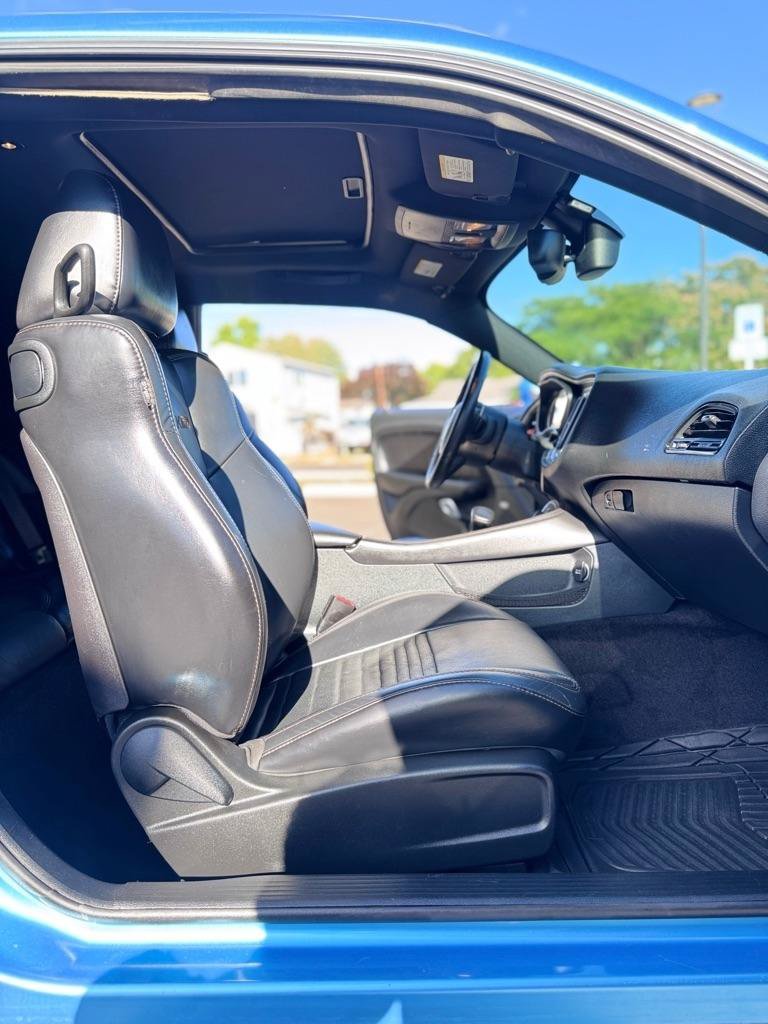 Used 2015 Dodge Challenger R/T Plus RWD image 15
