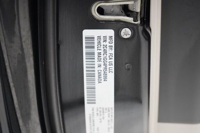 Used 2023 Chrysler Pacifica Limited image 37