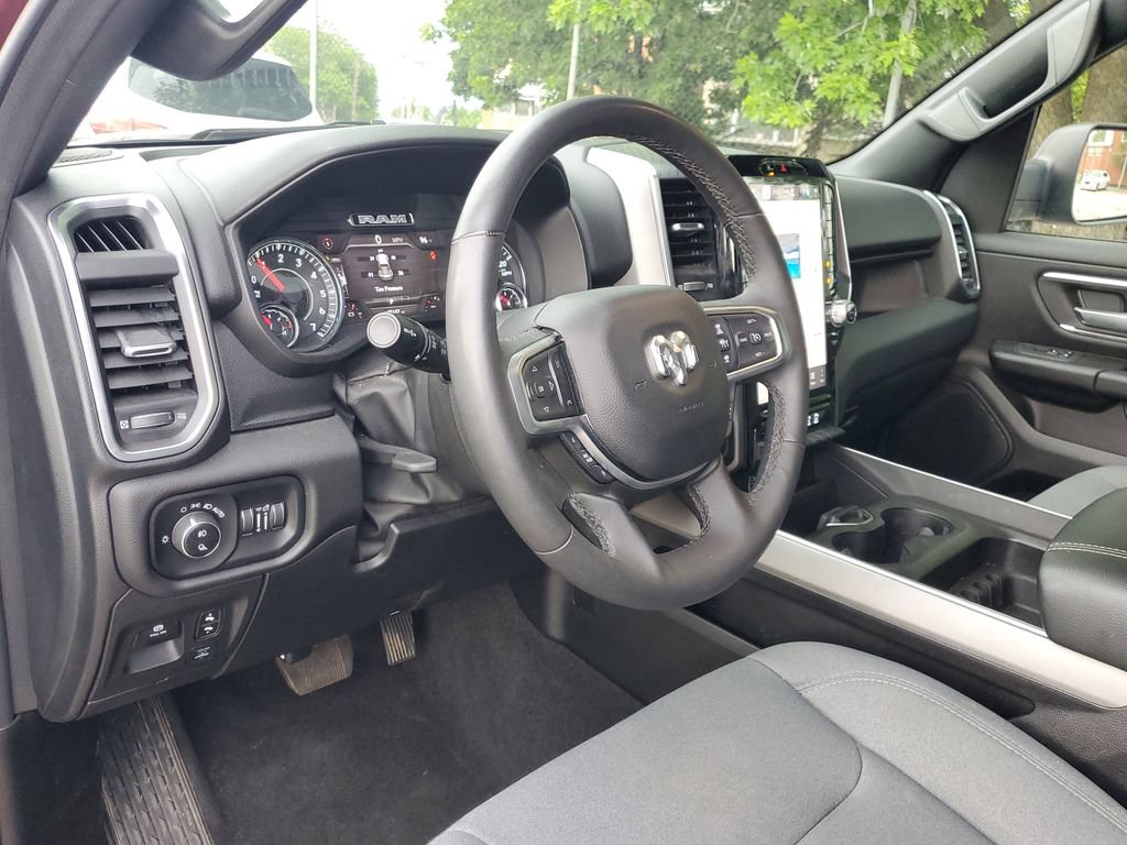Used 2025 RAM 1500 Big Horn AWD/4WD image 14