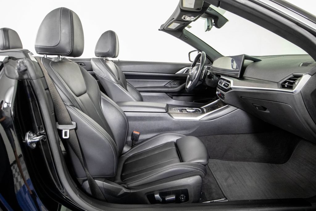 Used 2024 BMW 430i Convertible RWD image 12