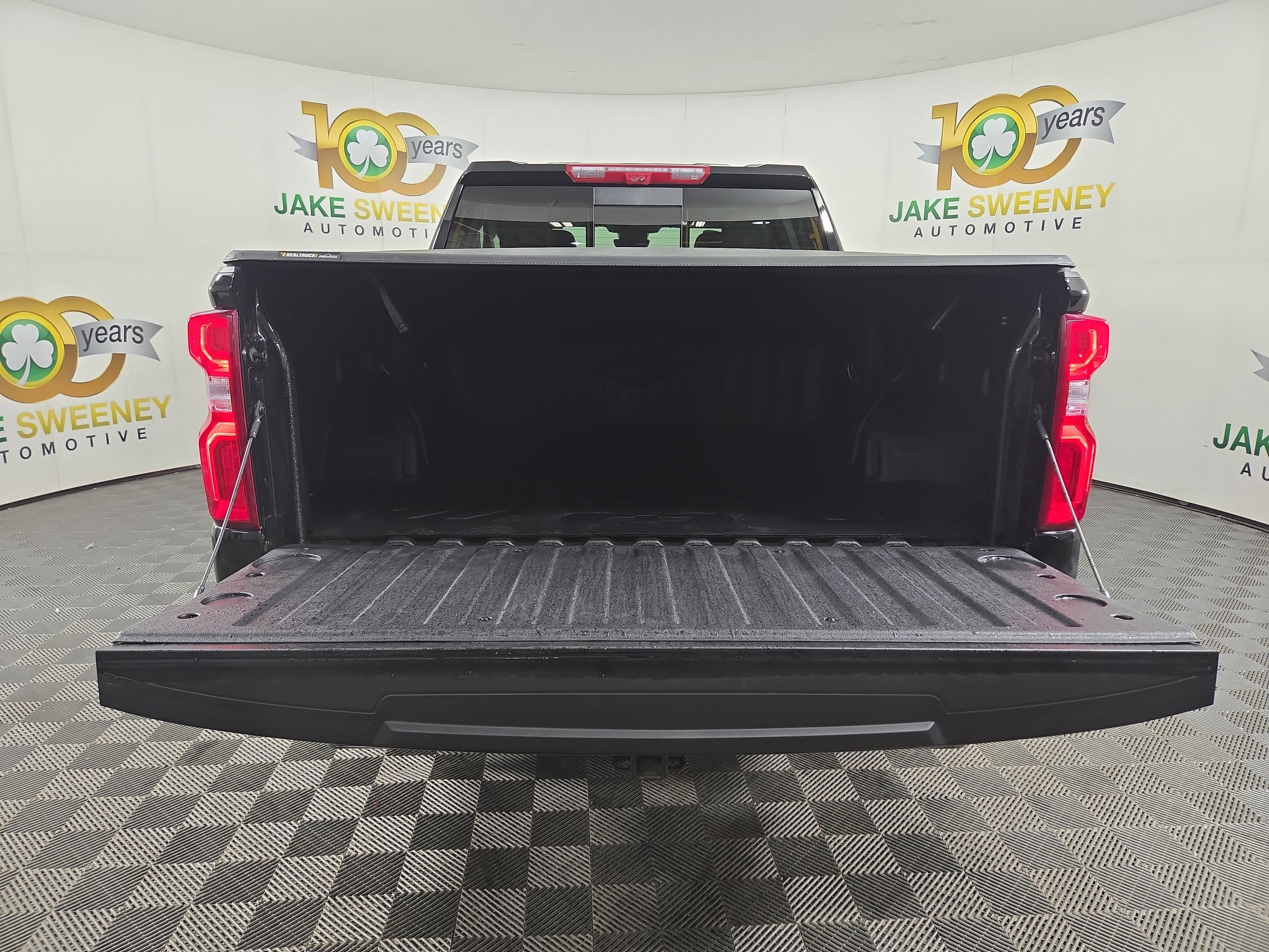 Certified 2025 Chevrolet Silverado 1500 LTZ w/ LTZ Premium Package image 33