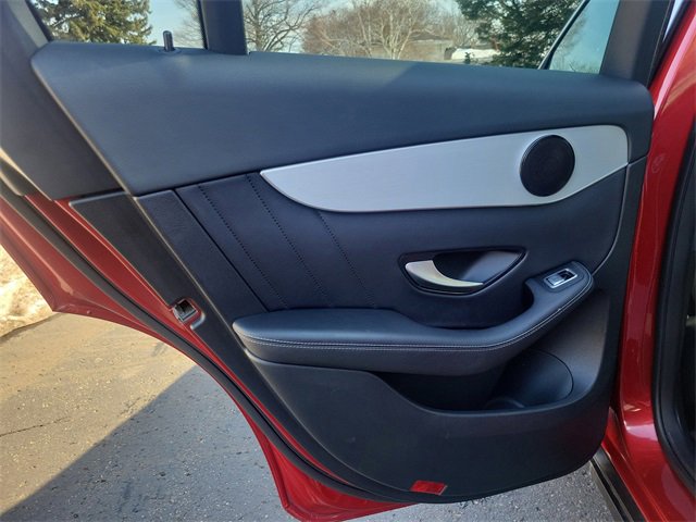 Used 2022 Mercedes-Benz GLC 300 4MATIC image 21