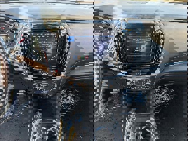 Used 2020 Chevrolet Traverse LT w/ LT Premium Package image 9