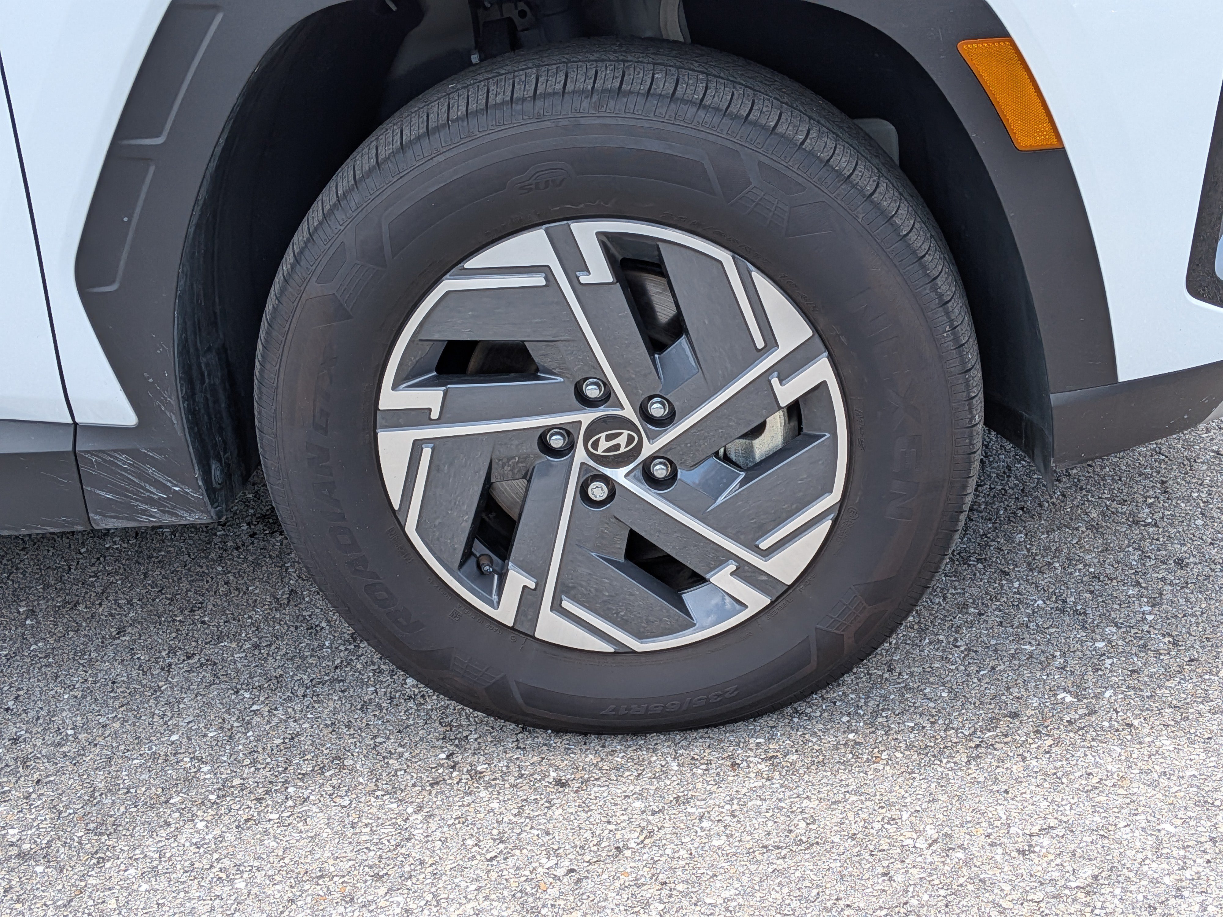 Used 2025 Hyundai Tucson Blue AWD/4WD image 11