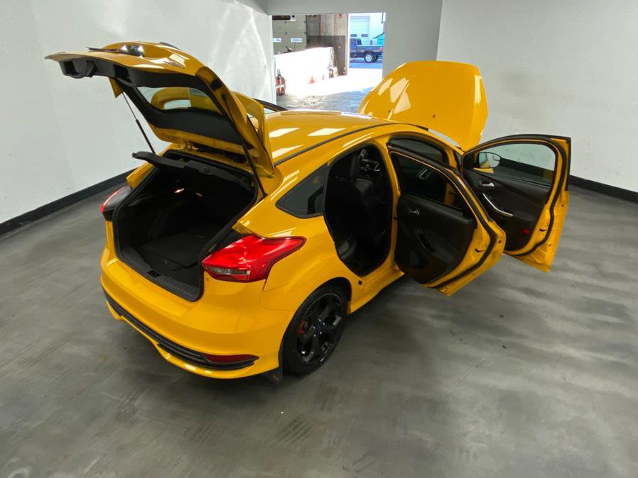 Used 2015 Ford Focus ST w/ Equipment Group 401A image 46