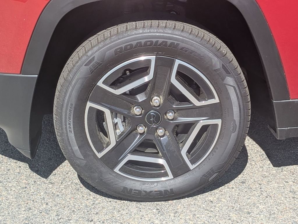 New 2026 Jeep Cherokee Laredo AWD/4WD image 9