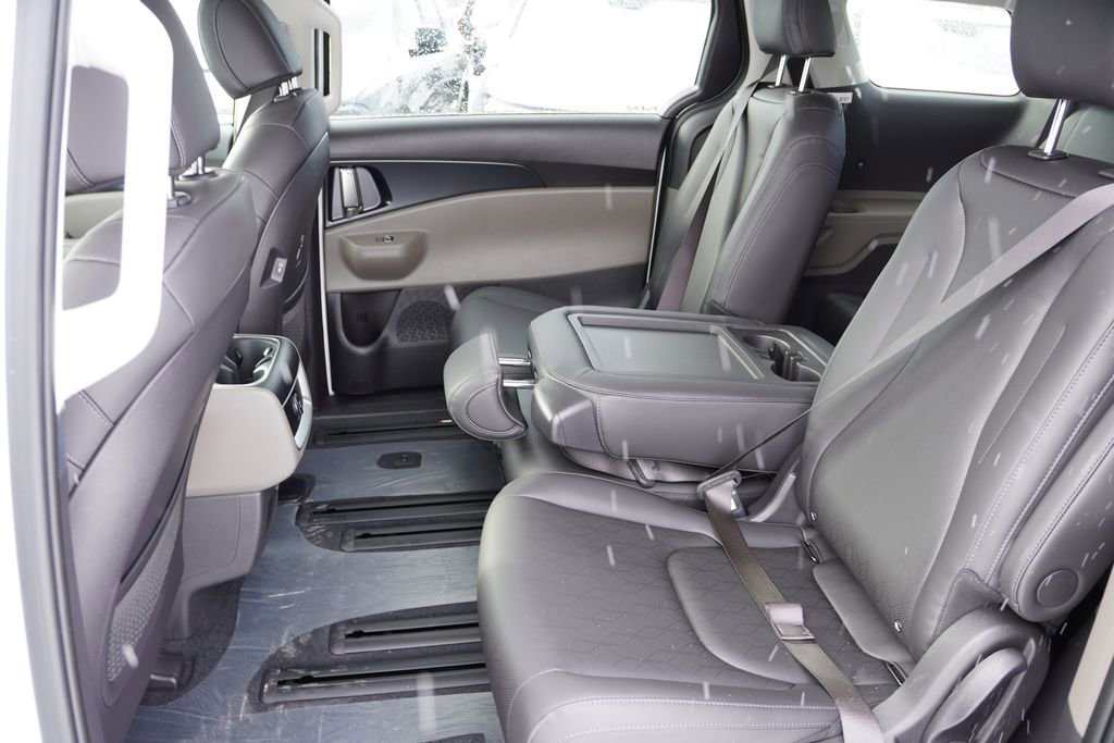 New 2026 Kia Carnival LXS image 11