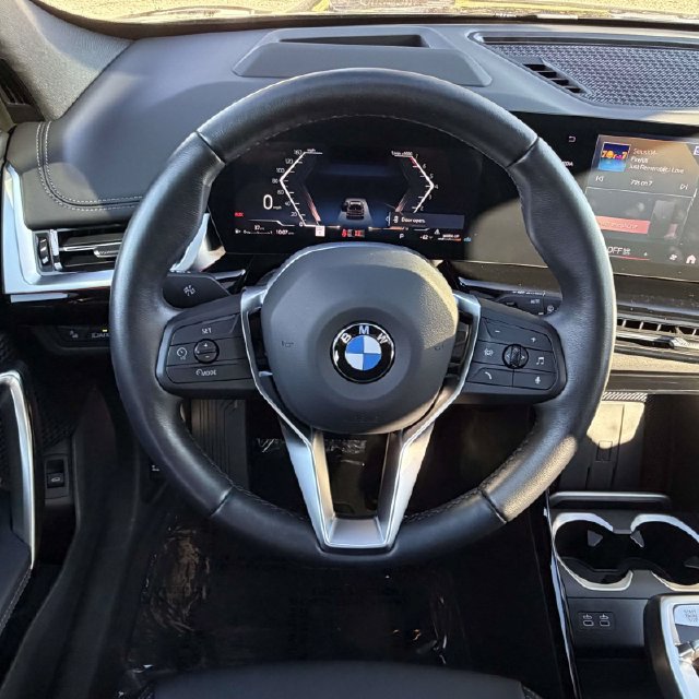 Used 2026 BMW X1 xDrive28i w/ Technology Package AWD/4WD image 21