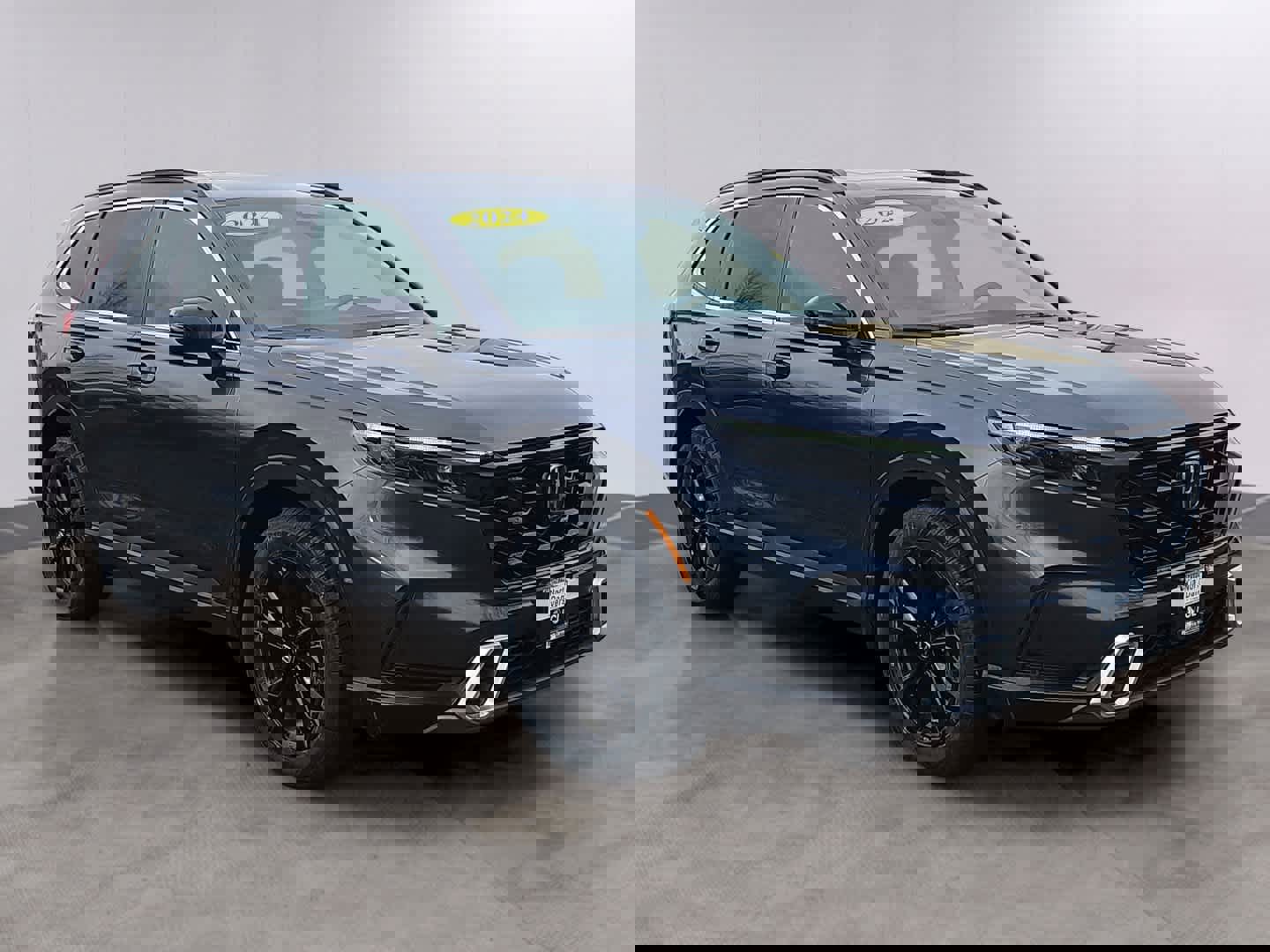 Used 2024 Honda CR-V Sport Touring image 3