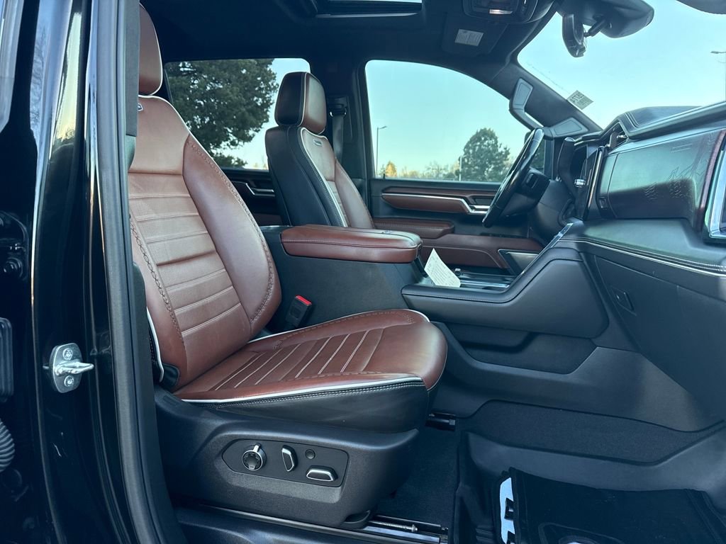 Used 2024 GMC Sierra 2500 Denali Ultimate image 32