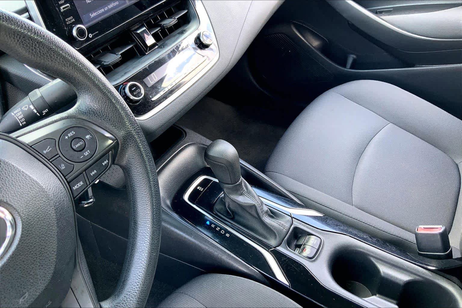 Used 2021 Toyota Corolla LE FWD image 16