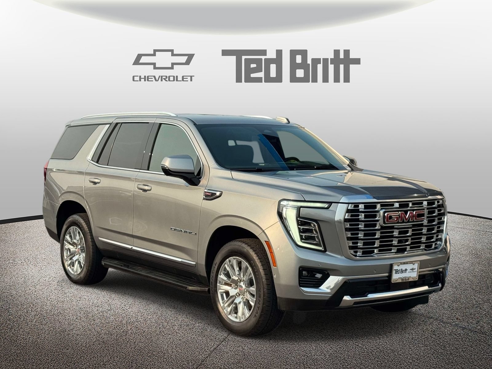 Used 2025 GMC Yukon Denali AWD/4WD image 3