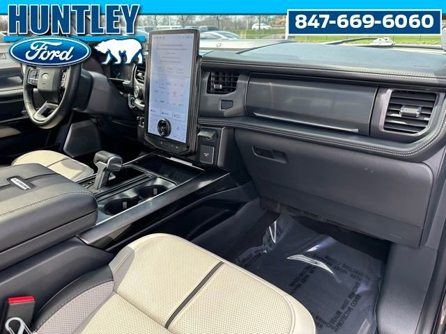 Used 2024 Ford F150 Lightning Platinum image 12
