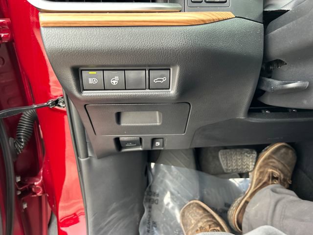 Used 2024 Toyota Grand Highlander Limited image 31