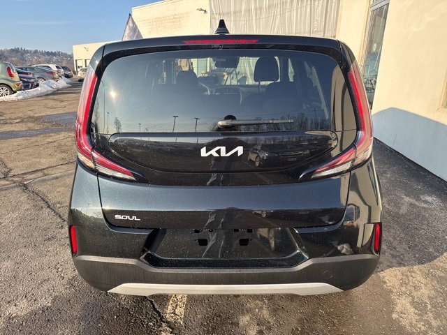 Certified 2025 Kia Soul LX image 4