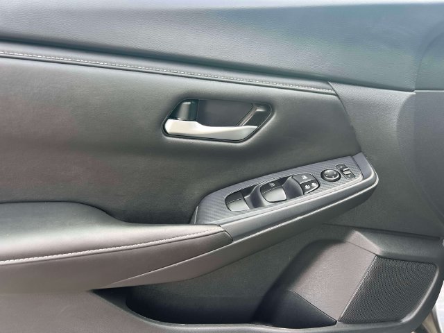 Used 2023 Nissan Sentra SV w/ All-Weather Package FWD image 16