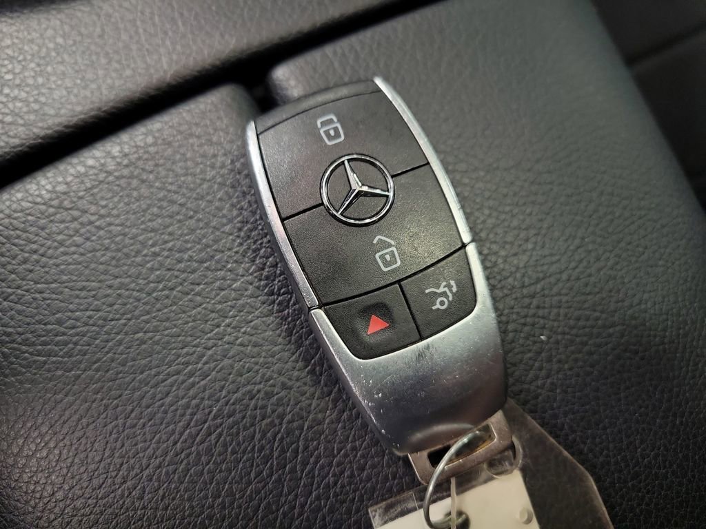 Used 2020 Mercedes-Benz GLE 350 w/ Parking Assist Package image 17