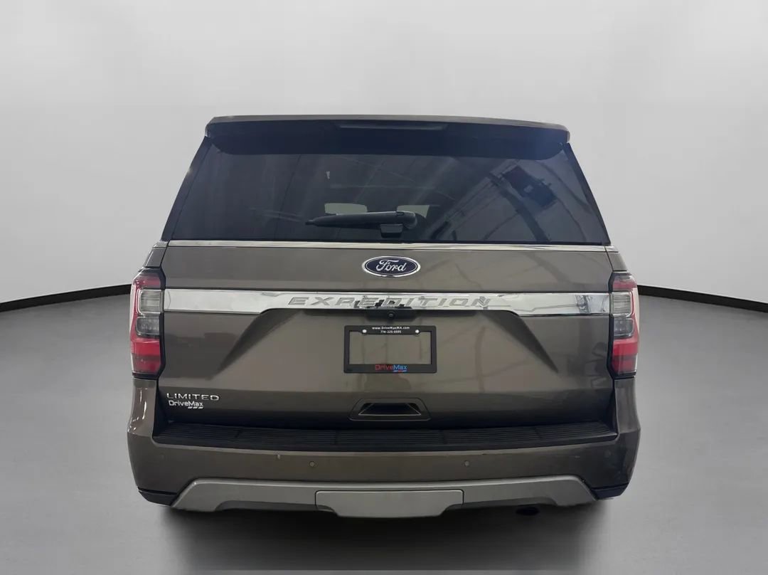 Used 2018 Ford Expedition Limited w/ Equipment Group 301A image 8