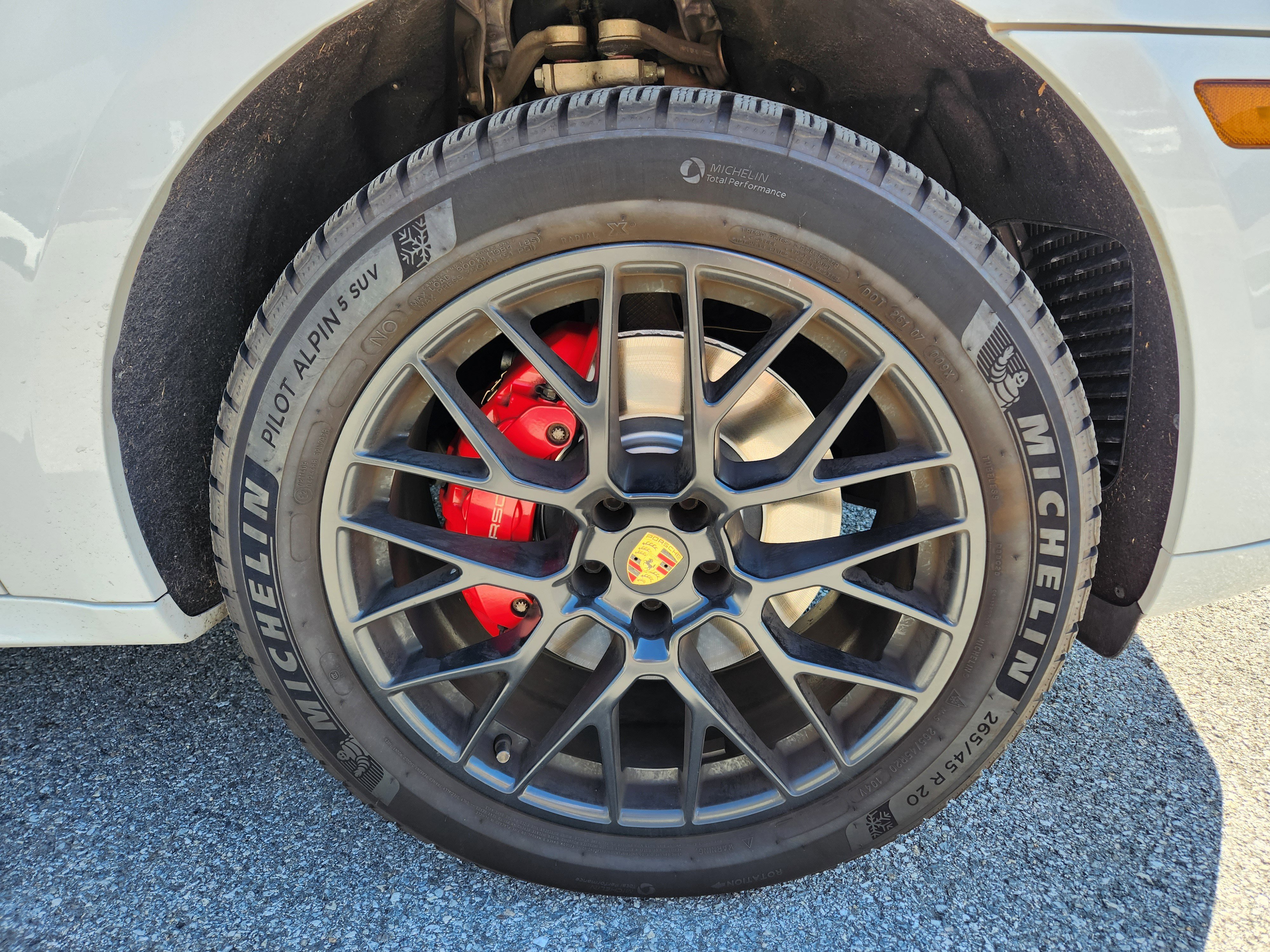 Used 2021 Porsche Macan GTS AWD/4WD image 7