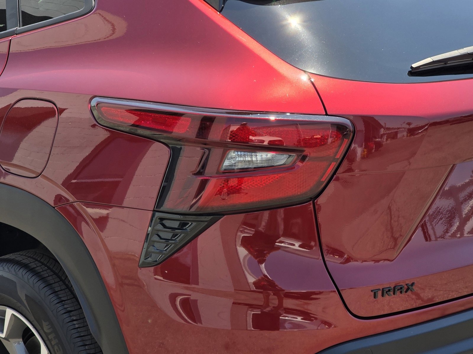 Certified 2025 Chevrolet Trax LT w/ Driver Confidence Package image 10