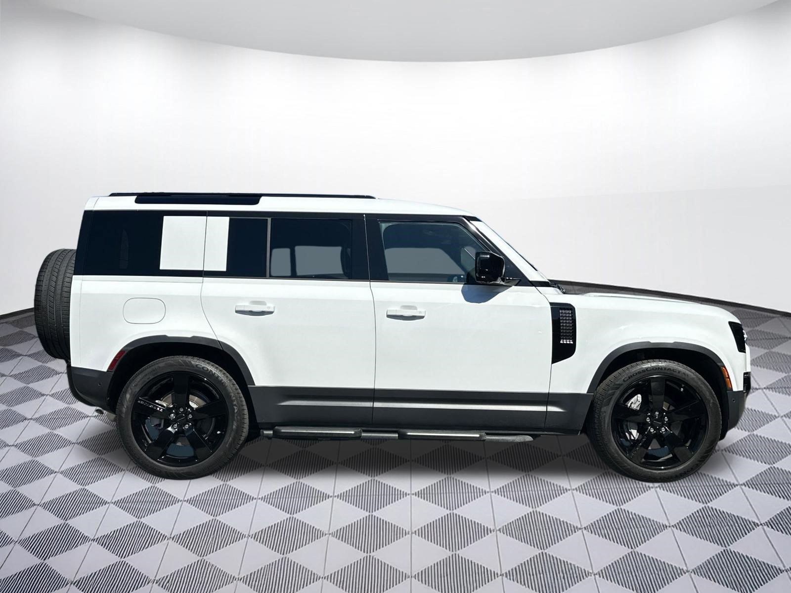 Certified 2026 Land Rover Defender 110 S AWD/4WD image 8